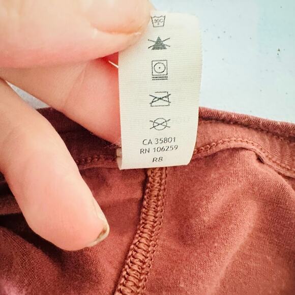 Lululemon Nulu Top Womens Size 10 Relaxed Yoga Long Sleeve Silk Blend Modal Rust - Picture 7 of 8